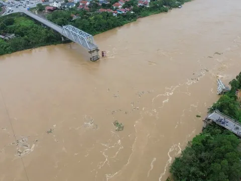 Bộ GTVT chỉ đạo khẩn về khắc phục sự cố cầu Phong Châu
