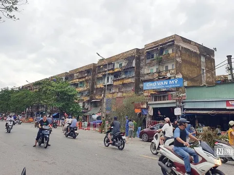 Hải Phòng: Tòa chung cư cao 5 tầng bị nghiêng do gió bão