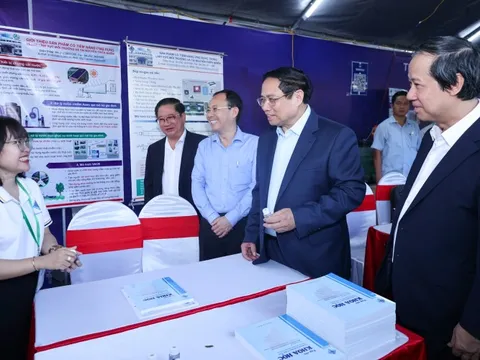 Thủ tướng khích lệ thế hệ trẻ 'gen Z' dũng cảm khởi nghiệp, đổi mới sáng tạo