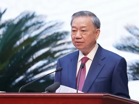 Tổng Bí thư, Chủ tịch nước Tô Lâm thăm hỏi đồng bào, chiến sĩ bị ảnh hưởng của cơn bão số 3