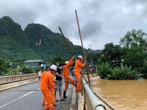 Hoàn lưu bão số 3 gây ảnh hưởng lớn tới cung ứng điện một số tỉnh miền núi phía Bắc