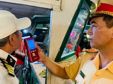 Cảnh sát Đường thủy Đà Nẵng xử lý 7 trường hợp vi phạm