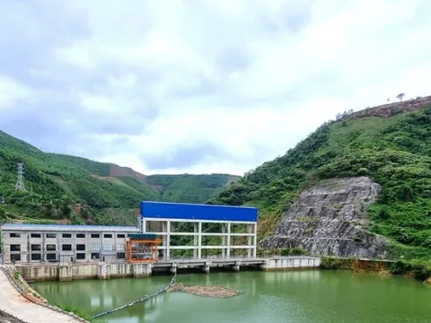 Sập nhà điều hành thủy điện ở Lào Cai, 5 người nghi mất tích