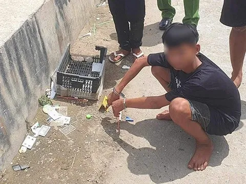 Bình Thuận: Bắt 2 đối tượng vị thành niên mua bán trái phép chất ma túy