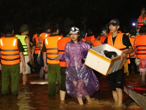 Thái Nguyên ứng trực xuyên đêm di dời, cứu hộ người dân vùng nguy hiểm