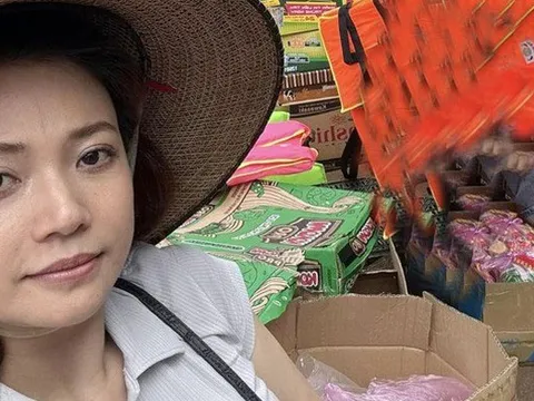 NSƯT Kiều Anh về Thái Nguyên hỗ trợ bà con bị lũ lụt chia cắt