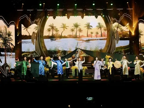 “Việt Nam giang sơn gấm vóc”: Khích lệ tình yêu thương, sự chia sẻ của người Việt