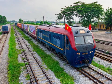 Đường sắt, hàng không miễn phí vận chuyển hàng cứu trợ