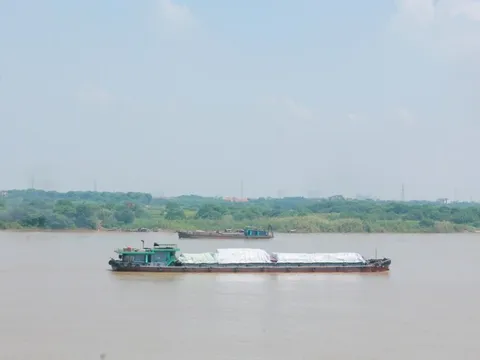 Cấm tàu thuyền lưu thông trên sông Đáy, sông Cà Lồ