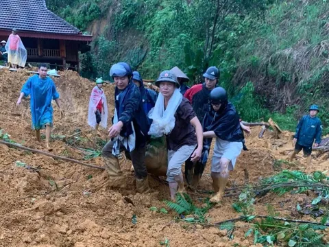 Vụ sạt lở đất ở Yên Bái: Tiếng khóc xé lòng của người thân các nạn nhân