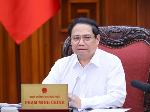 Thủ tướng: Toàn xã hội chung tay ứng phó, khắc phục hậu quả bão lụt