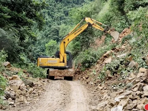 Sơn La: Nỗ lực khắc phục sự cố, bảo đảm thông suốt trên các tuyến đường