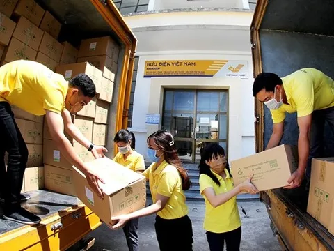 Hỗ trợ vận chuyển miễn phí hàng cứu trợ