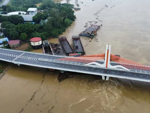 Nước lũ lên cao, đóng luồng cấm tàu thuyền qua 7 cầu tại Hải Dương, Hải Phòng và Quảng Ninh