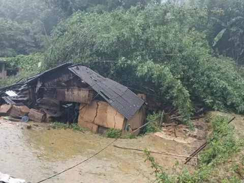 Tạm đình chỉ công tác hai chủ tịch xã ở Lào Cai vì lơ là phòng chống bão lũ