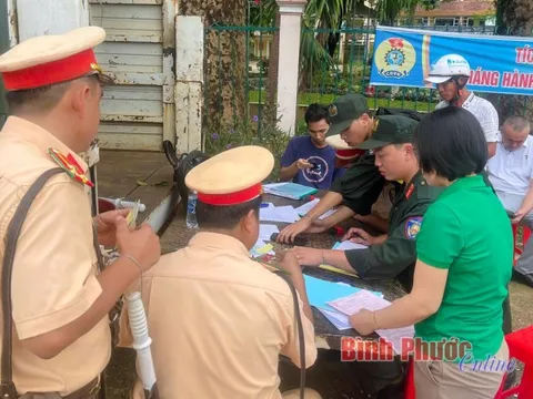 Bình Phước ra quân 'Ngày chủ nhật an toàn giao thông'