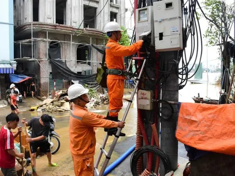 EVNNPC: 98% khách hàng bị ảnh hưởng bão, lũ đã được cấp điện trở lại