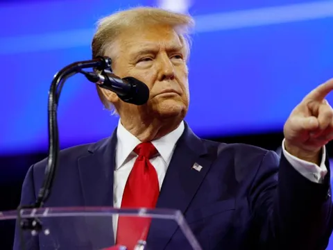 Ông Trump bị ám sát hụt lần 2, tuyên bố “sẽ không bao giờ chịu khuất phục”