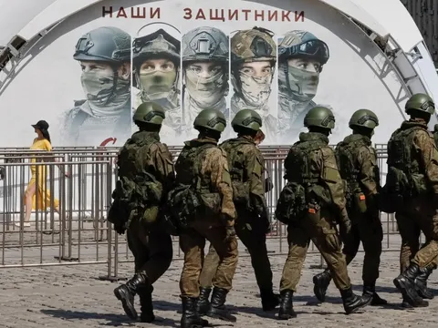 Ông Putin ra lệnh yêu cầu lực lượng Nga củng cố, trở thành quân đội lớn thứ hai thế giới