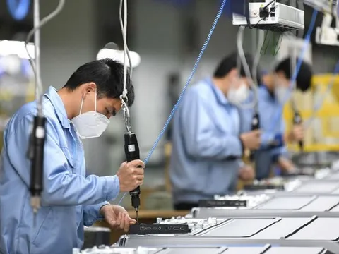 Năm 2025 có tiếp tục tăng lương cơ sở không?