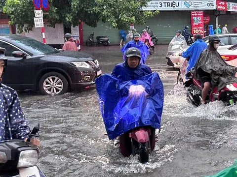 Mưa lớn, Đà Nẵng cho học sinh nghỉ học từ chiều nay (18/9)