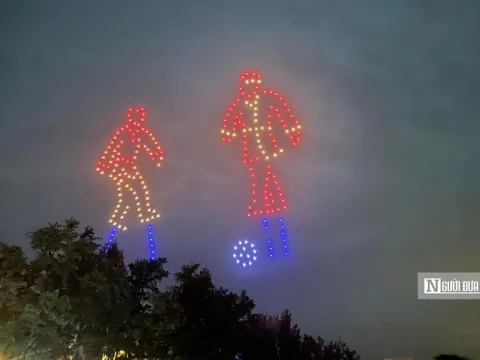 Chiêm ngưỡng màn trình diễn ánh sáng rực rỡ mừng lễ hội Nghinh Ông Cần Giờ 2024