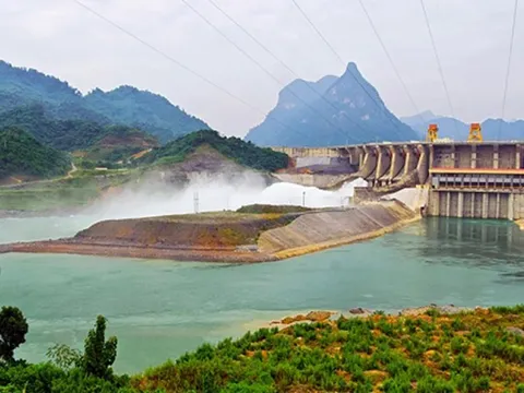 Tuyên Quang: Đóng nốt cửa xả đáy hồ thủy điện thứ 8 vào lúc 10h ngày 17/9