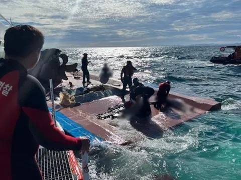 Ba thuyền viên người Việt trong vụ lật tàu cá ở Hàn Quốc sức khỏe ổn định