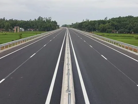 Triển khai cao điểm “500 ngày đêm thi đua hoàn thành 3000 km đường bộ cao tốc"