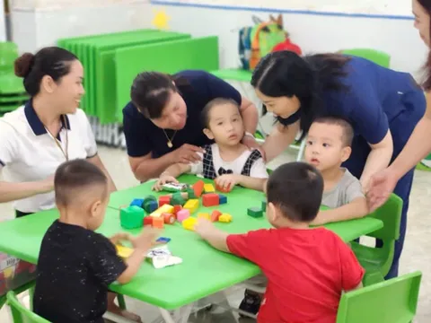 Ngày khai giảng thứ 2 của học sinh Yên Bái: Như chưa hề có cơn bão đi qua