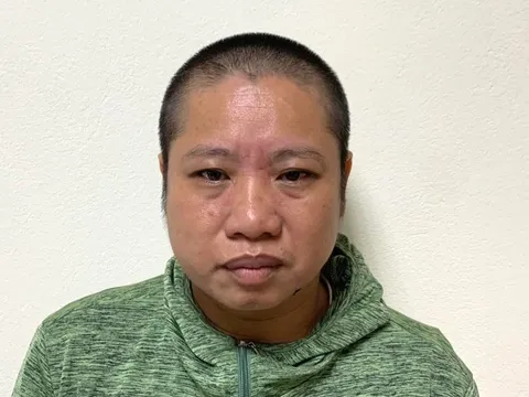 Bắt giữ "nữ quái" cạo tóc, giả nam trốn nã sau 16 năm