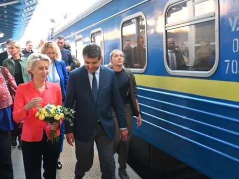 Bà Von der Leyen thăm Kiev lần thứ 8 kể từ khi xung đột Nga-Ukraine bùng phát