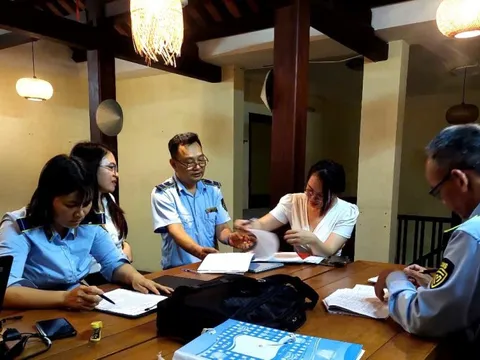 Quảng Nam: Xử phạt một doanh nghiệp vi phạm kinh doanh rượu