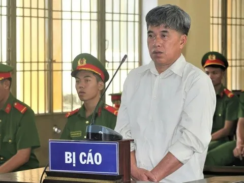 Vụ 17 người tử vong do lật tàu ở Cửa Đại: Thuyền trưởng bị phạt 7 năm tù