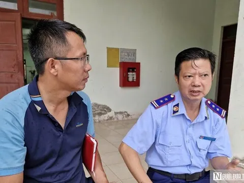 Vất vả, hiểm nguy nghề "cai nghiện"