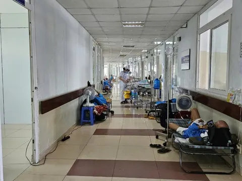 Bệnh nhân phản ánh bệnh viện thiếu giường và thuốc: Ngành y tế Đà Nẵng nói gì?