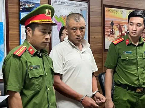 Khởi tố đối tượng người Trung Quốc đổ hơn 200 tấn chất thải ra môi trường