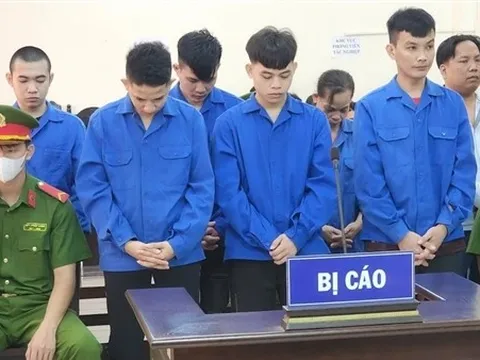 41 năm tù cho nhóm bạn nghiện "lỡ tay" làm chết kẻ phê ma túy