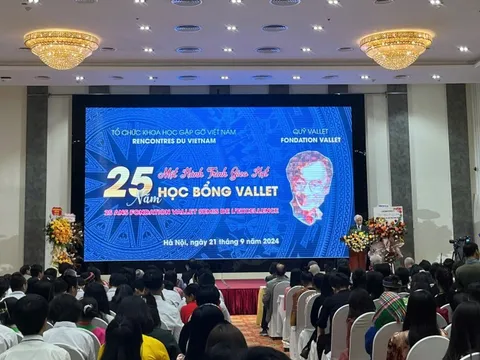 Ươm mầm những tài năng khoa học trẻ