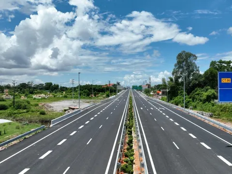 Phát huy 5 bài học kinh nghiệm để hoàn thành 3.000 km đường bộ cao tốc