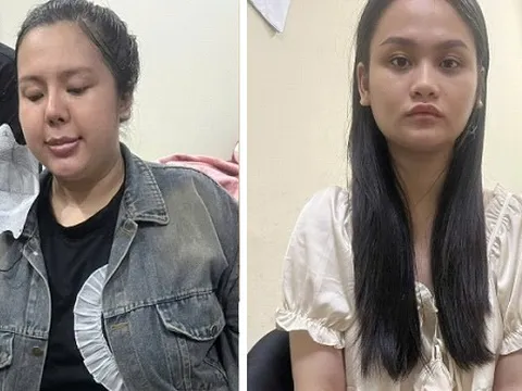 Hà Nội: Bắt "nữ quái" giấu ma túy trong bánh đi giao cho khách