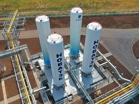 Lâm vào thế bí, gã khổng lồ năng lượng Nga Novatek đình chỉ 2 dự án LNG lớn