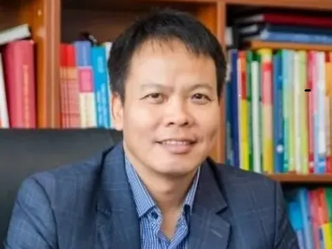 Giữ người, khám xét khẩn cấp nơi ở, nơi làm việc đối với Tổng biên tập Tạp chí Môi trường và đô thị Việt Nam