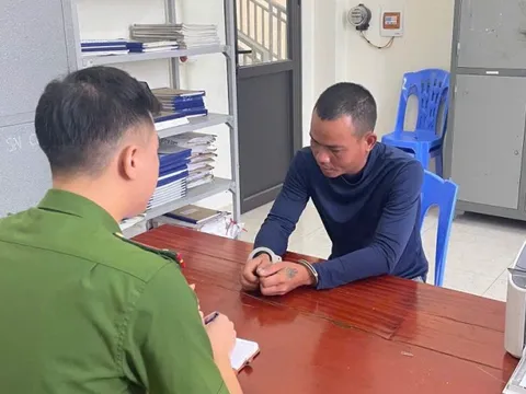 Bắt đối tượng thông chốt nồng độ cồn, tấn công cảnh sát