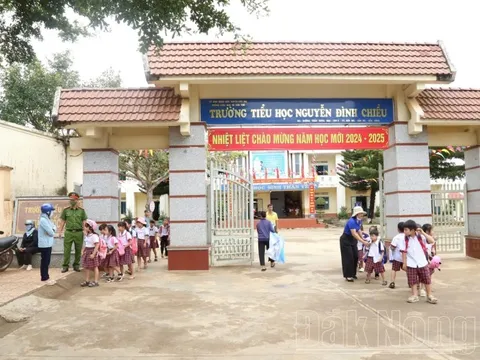 Nhân rộng mô hình 'Cổng trường an toàn'