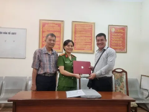 Tổ Trưởng dân phố trả lại 70 triệu đồng cho người đánh rơi