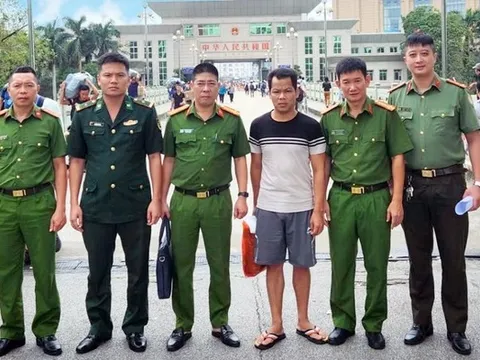 Quảng Ninh: Trục xuất đối tượng người Trung Quốc phạm tội buôn lậu