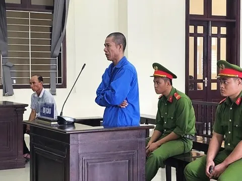 Bị chặn facebook, chủ quán cháo lòng đâm tử vong bà chủ quầy thịt heo