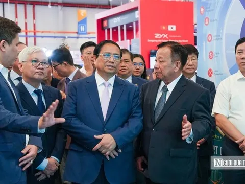 Thủ tướng: Bình Dương phải phát triển công nghiệp thế hệ mới, thực hiện “3 tiên phong”