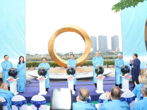 Công bố Biểu tượng Hữu nghị quốc tế giữa TPHCM và 58 địa phương trên thế giới